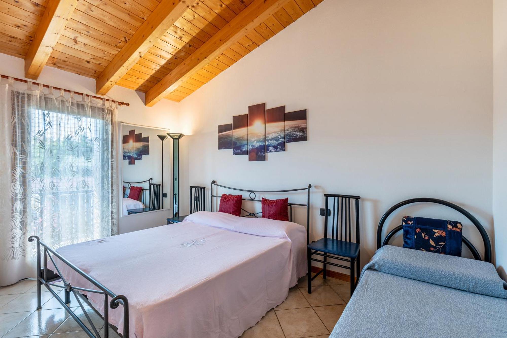 Residence La Corte Near Gardaland Castelnuovo del Garda Exteriör bild